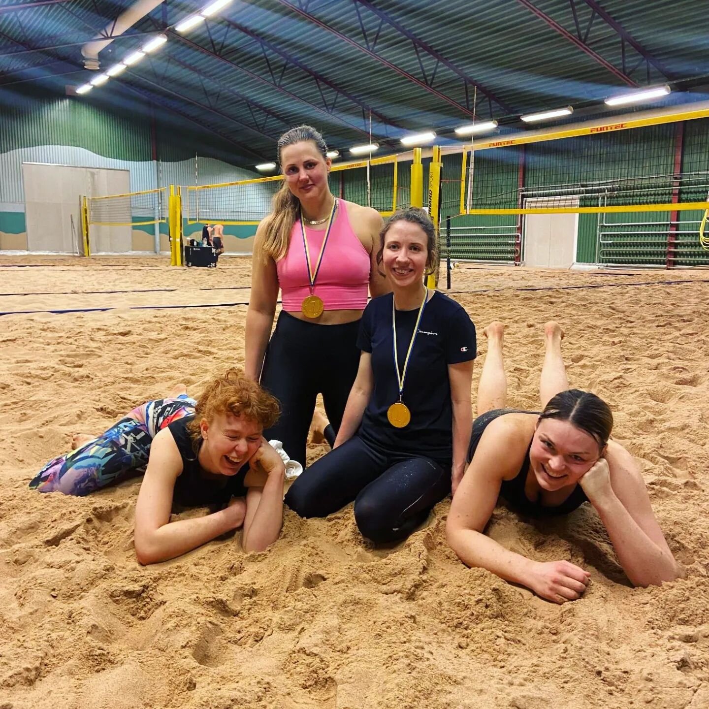 Grattis till finalisterna i f&ouml;rra helgens SBT 2* Dam (fd svart) 🥳

🥇 Linnea Ranch och Lina Herou, Malm&ouml; Beachvolley Club
🥈 Linn Abrahamsson och Mangi Bengtsson, Malm&ouml; Beachvolley Club