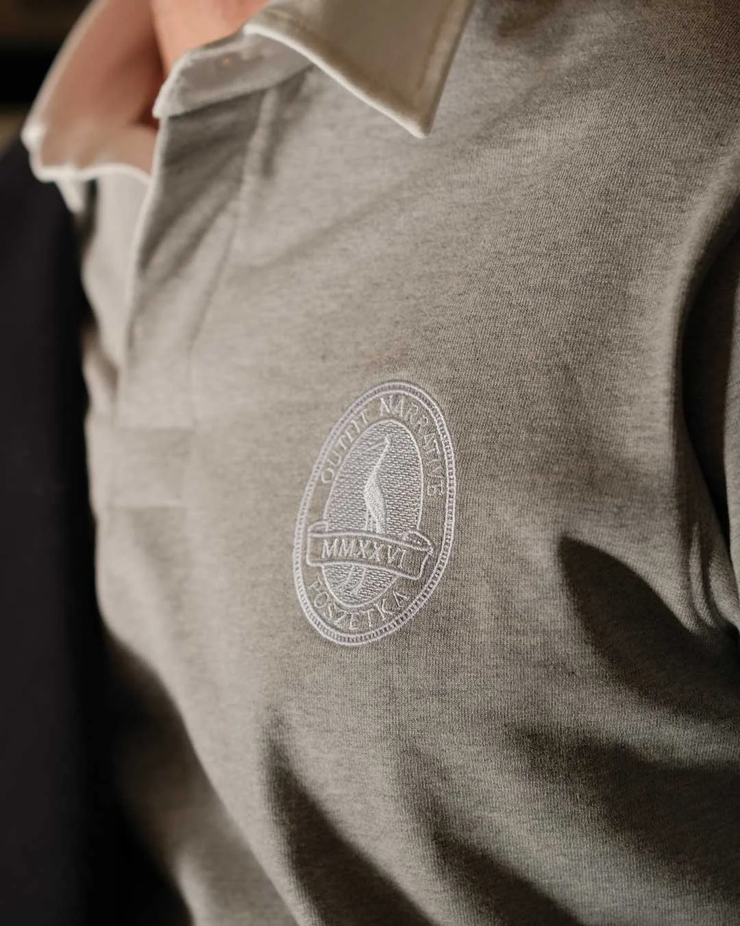 Ivy inspired contemporary crest design