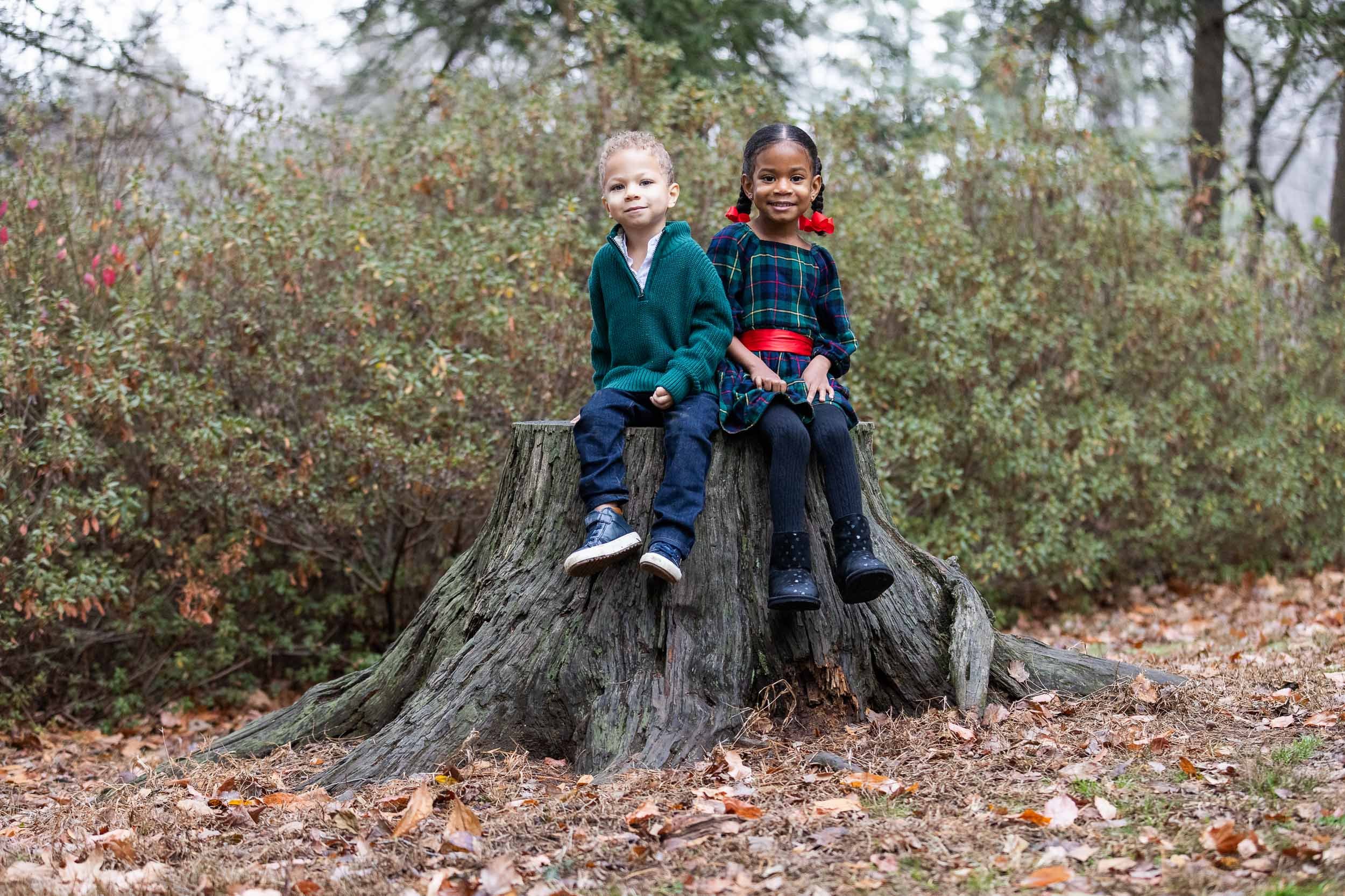 green-spring-gardens-matching-outfit-mini-session-photography-08.jpg