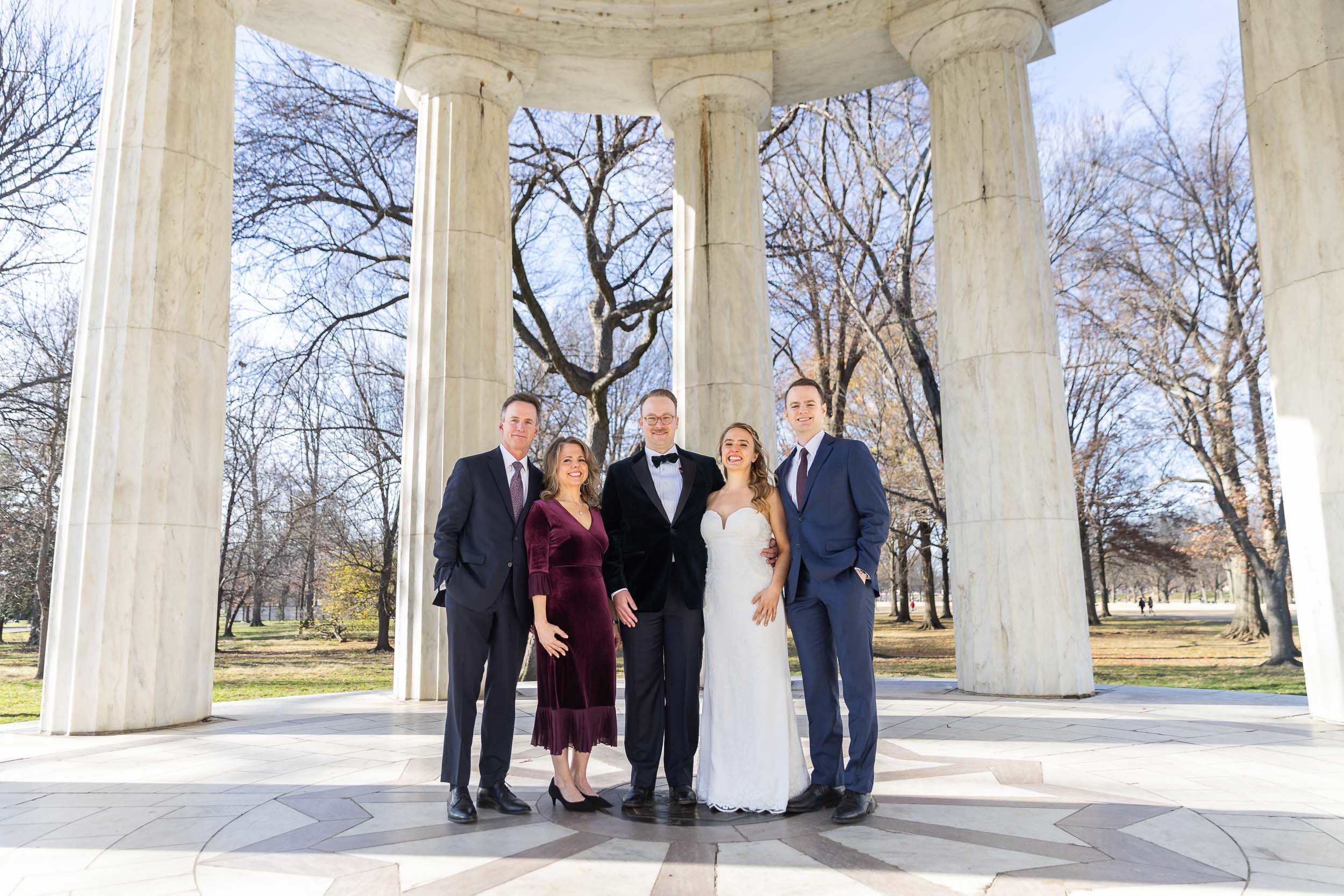 washington-dc-world-war-1-memorial-war-memorial-winter-wedding-19.jpg