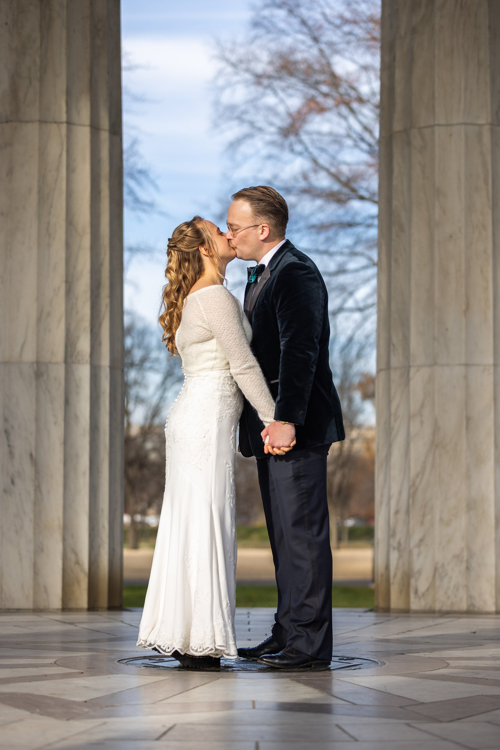 washington-dc-world-war-1-memorial-war-memorial-winter-wedding-33.jpg