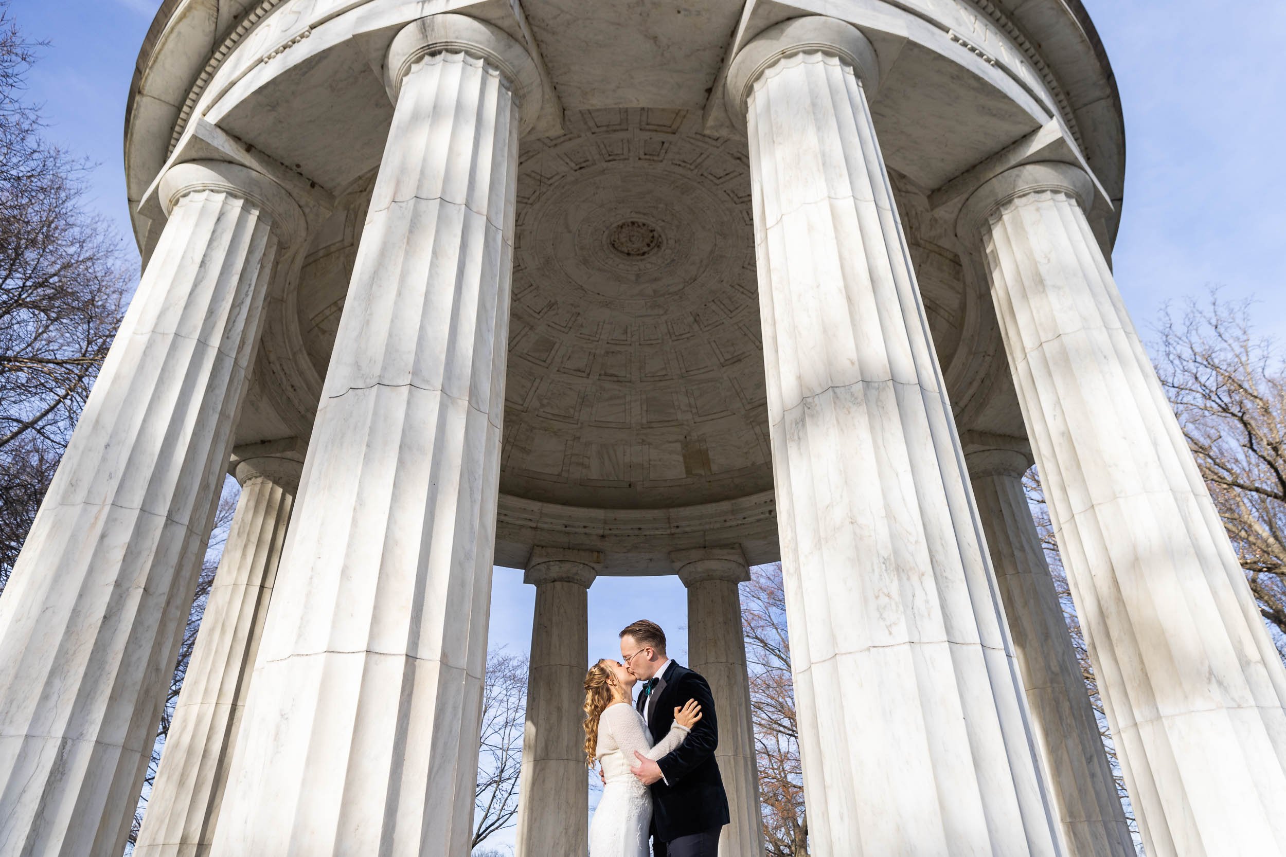 washington-dc-world-war-1-memorial-war-memorial-winter-wedding-38.jpg