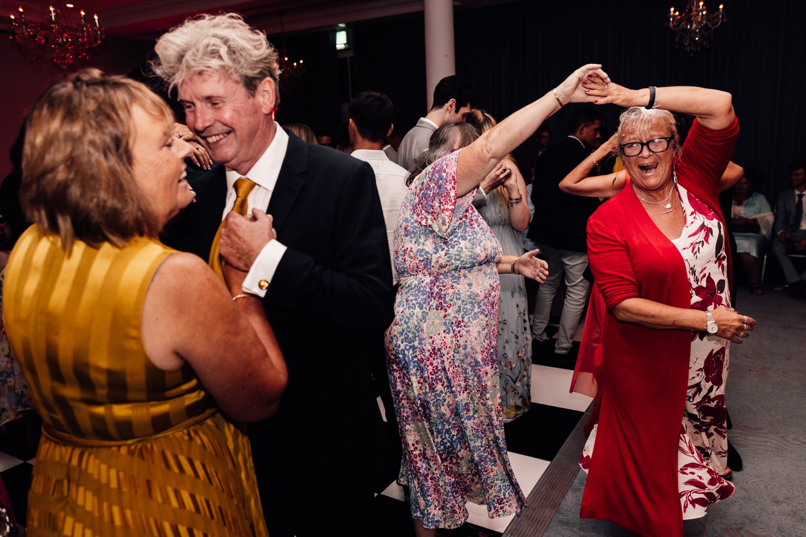 yarrowhotel-broadstairs-kent-wedding-photographer-73.jpg