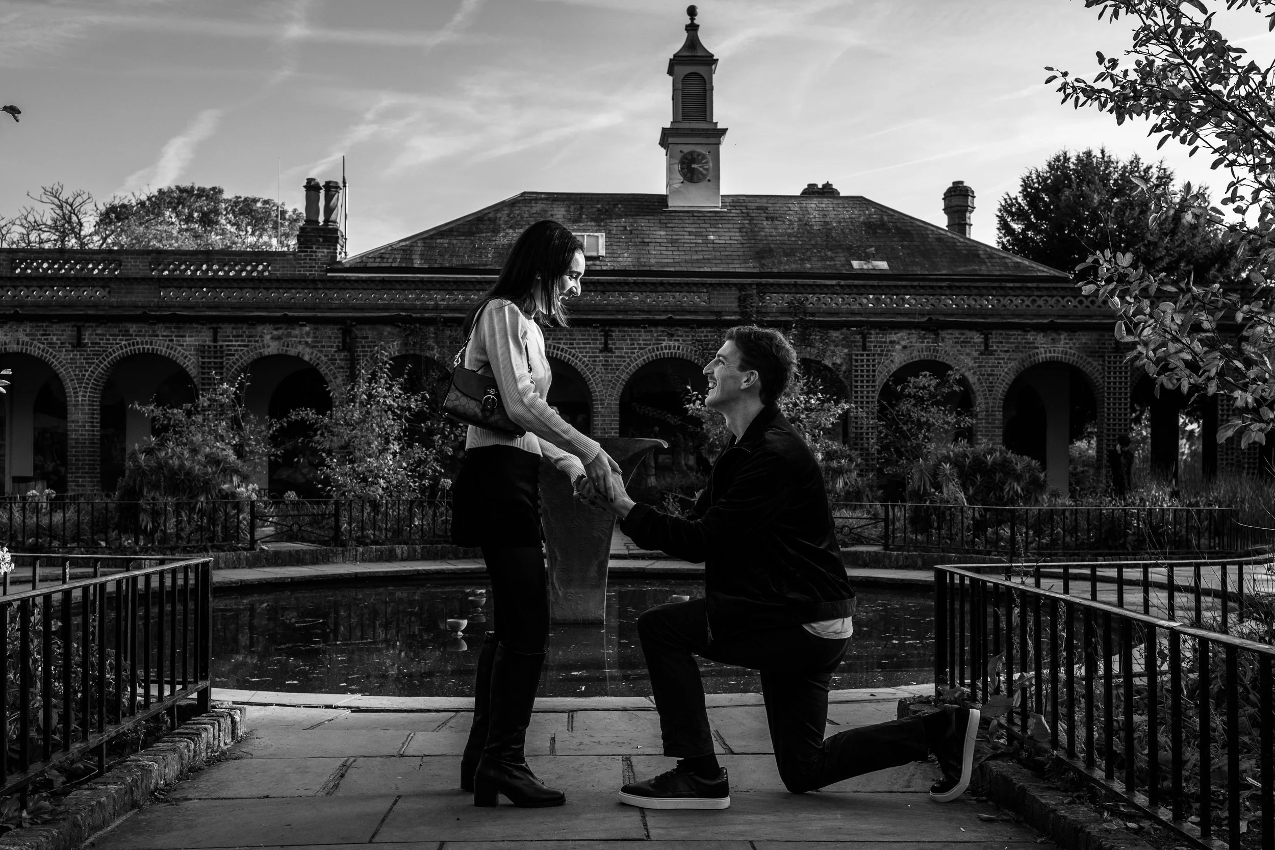 holland-park-proposal-photographer-3.jpg