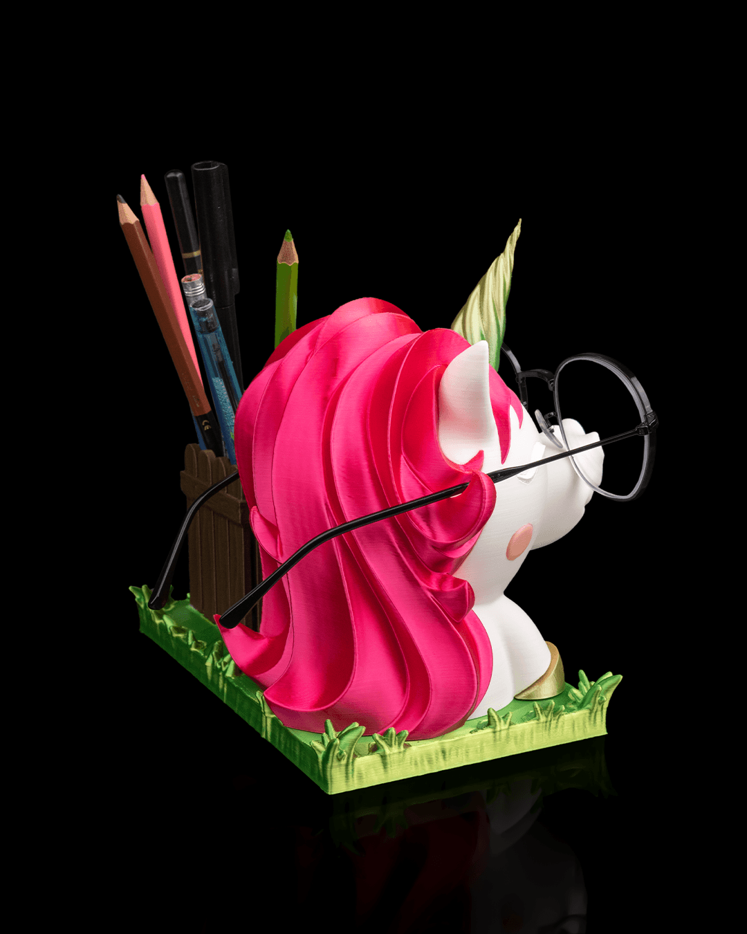 Ms_Unicorn_Glasses_and_Pen_Holder_3_a40b63d796.png