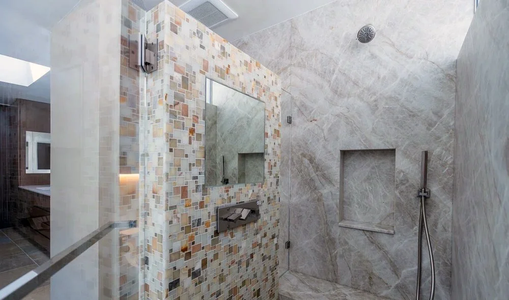 CastlePl_CLM_MasterBath_Shower_002.jpeg