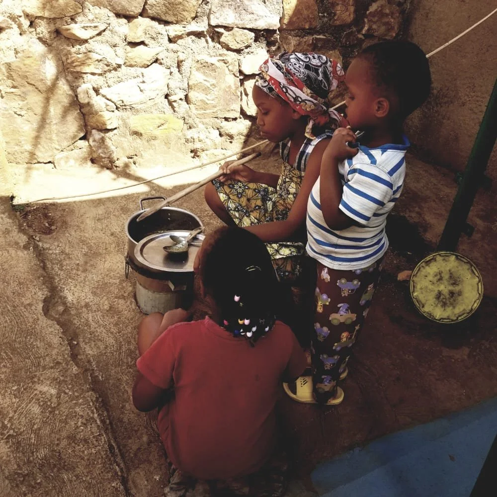 ‘The Head Family Child’ Picture Documentary - Chantal Mukandoli