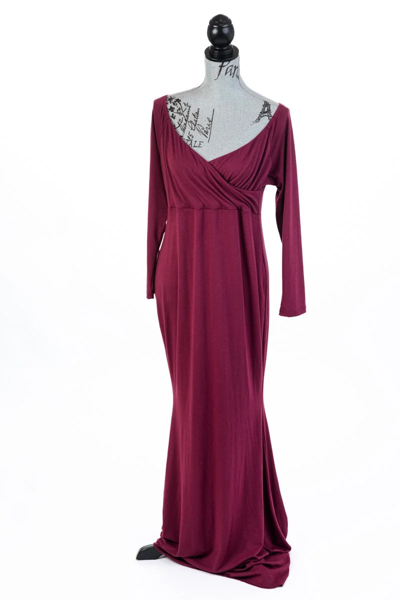 Purple Motherhood Photo Dress (M-L) — Dress for Rent in Calgary