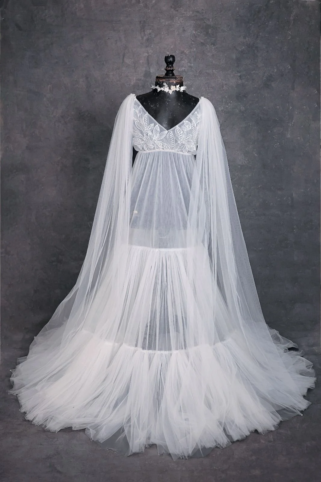 KH Fashion White Sheer Maternity Lace Gown (XS-L)