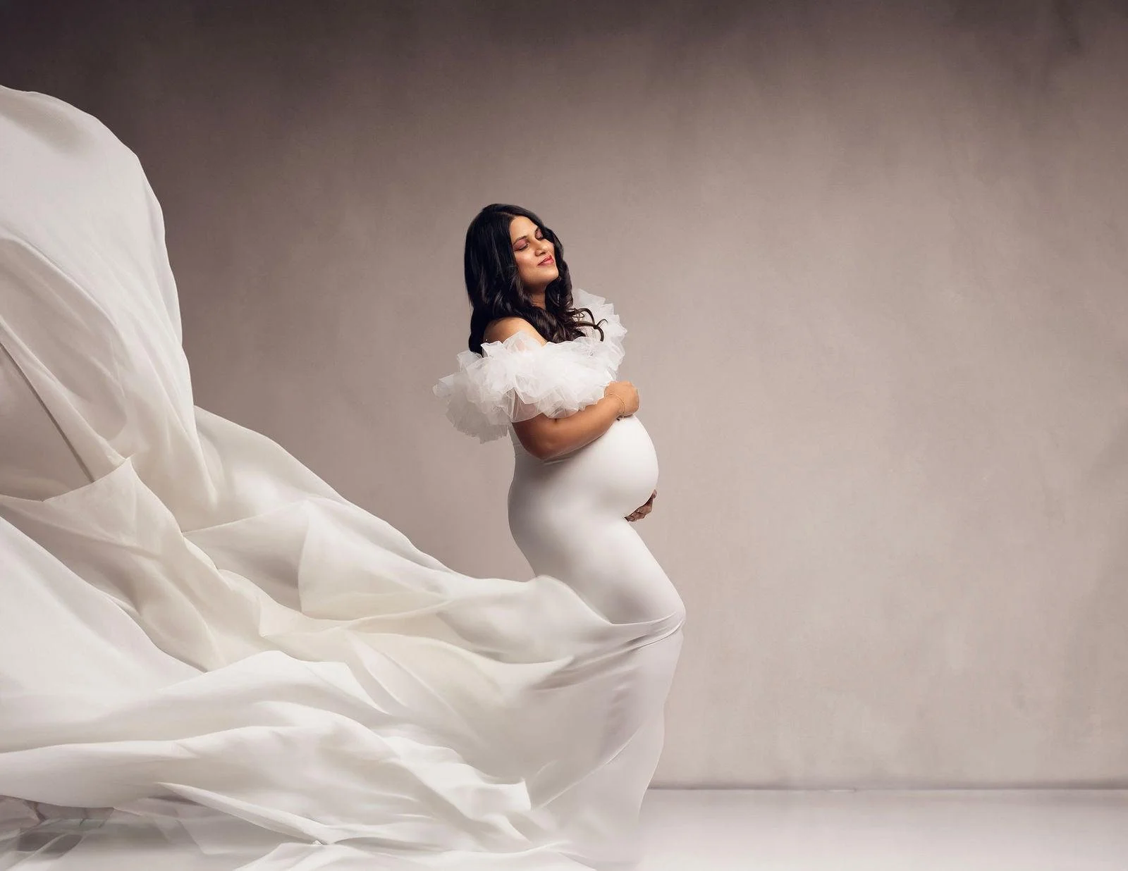 Snow White Bodycon Mermaid Gown with Long Skirt (XS-L)