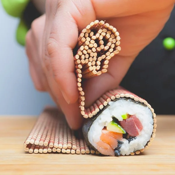 sushi-rolling.jpg