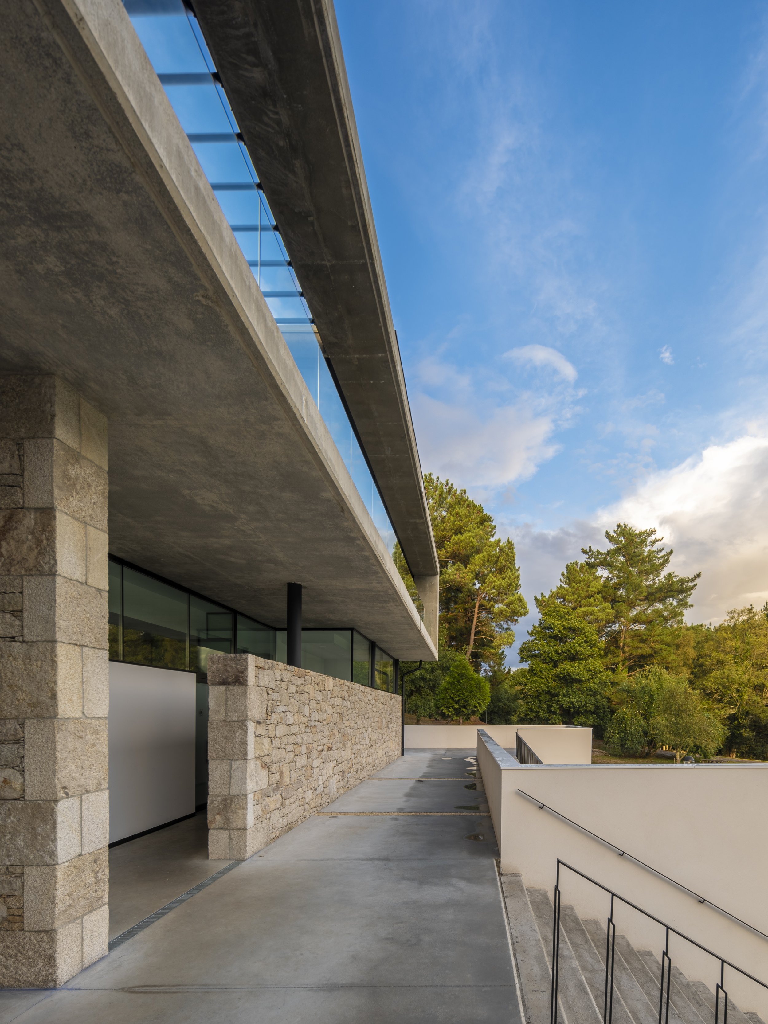 lopezlopez arquitectura x Club Fluvial, Friol, Lugo