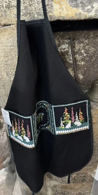 Sisson-apron1.jpeg