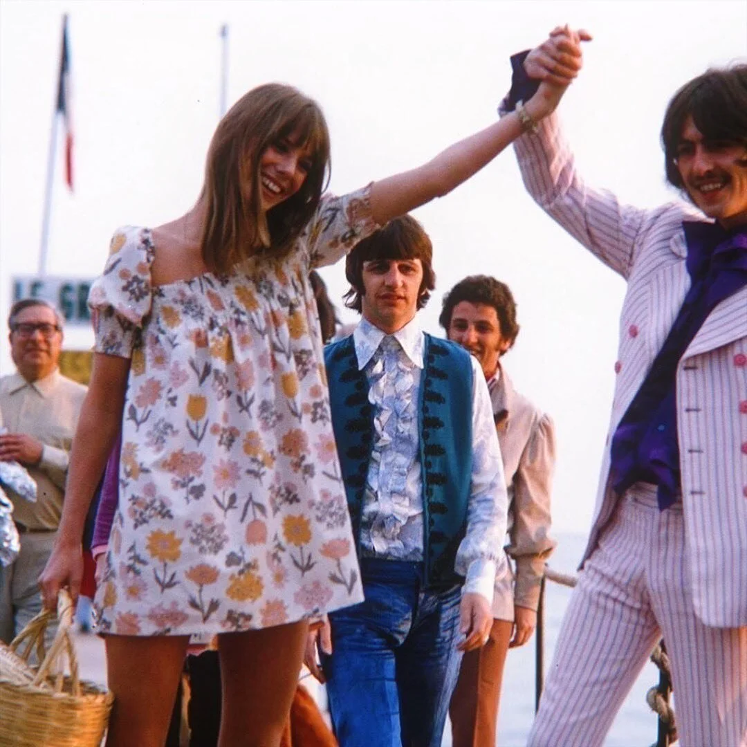 George Harrison, Jane Birkin, Ringo Starr, Pattie Boyd, and Maureen Starkey arrive at Le Grand Hotel for the Cannes Film Festival premiere of Wonderwall, May 1968 💐
&mdash;
The film marked a momentous occasion for Harrison, in particular. Having cre