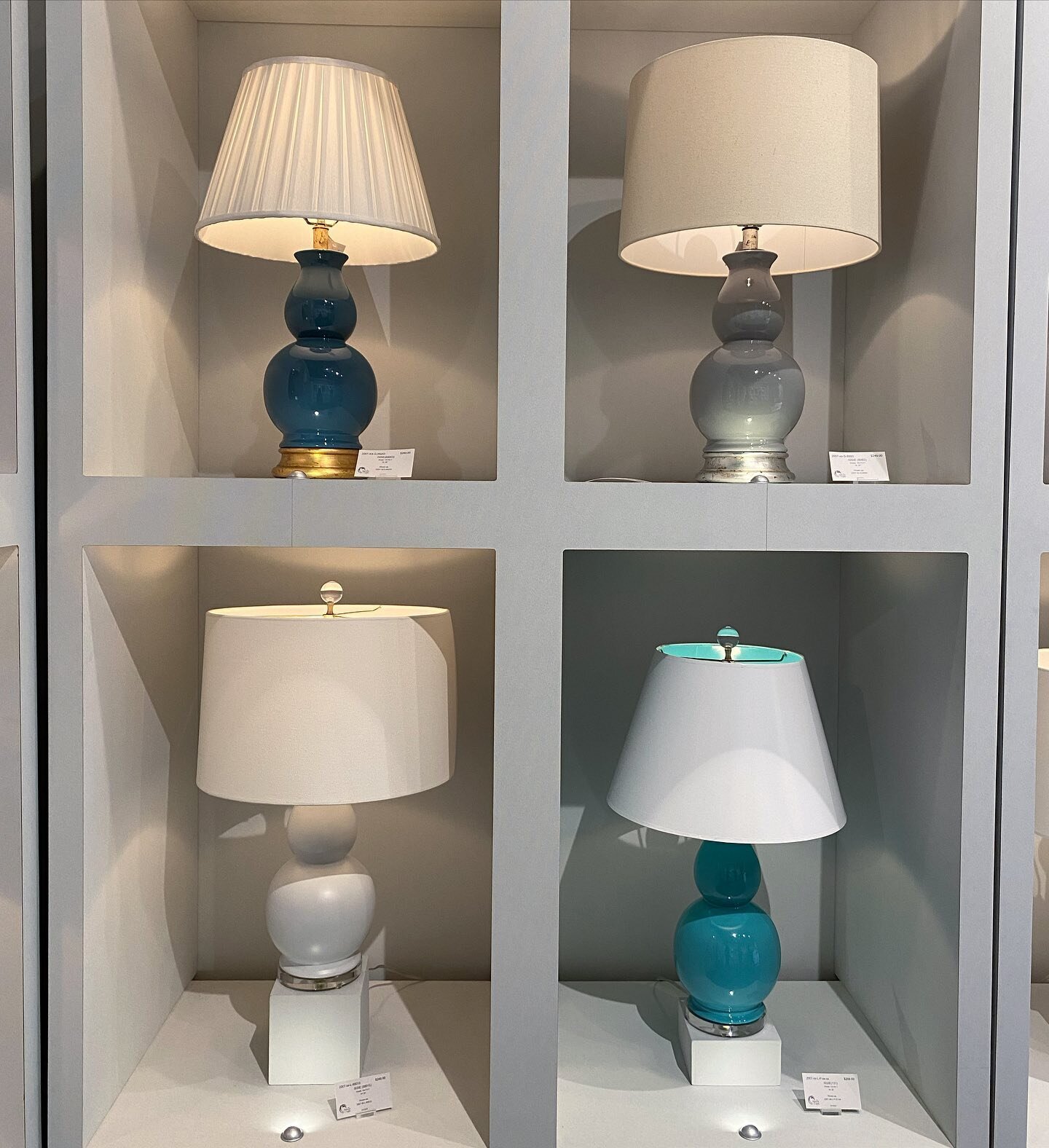 Some fun lamps from @the_naturallight from @highpointmarket! Was such a bright and fun showroom✨

#thenaturallight #naturallight #naturallighting #naturallights #highpointmarket #highpointfurnituremarket #hpmkt2022 #interiordesigngoals