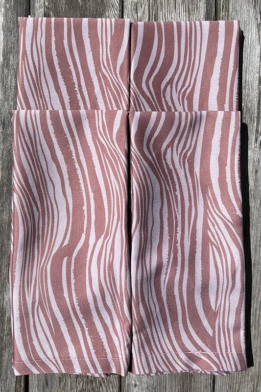 Woodgrain napkins