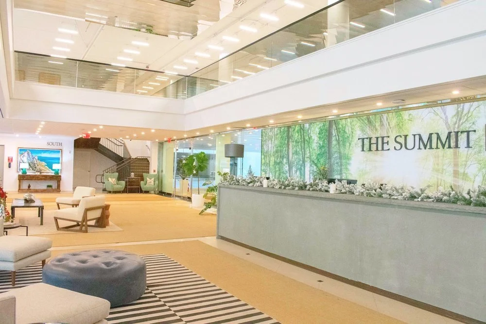 The+Summit+-+Lobby+5.jpg