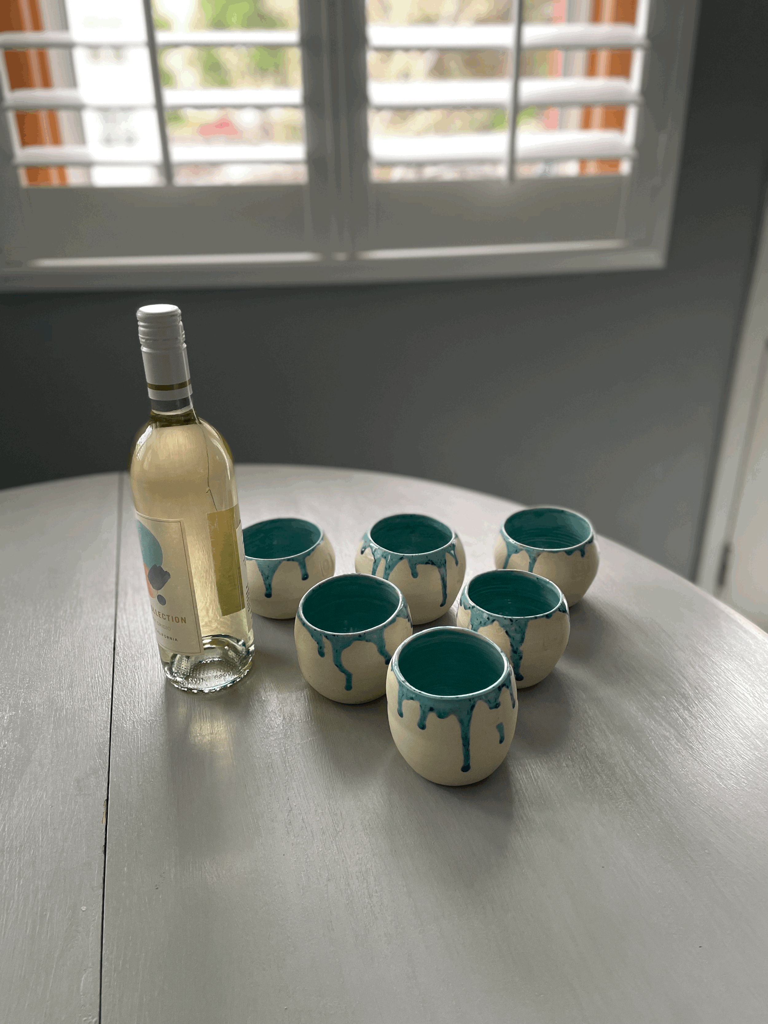 Drippy wine cup set