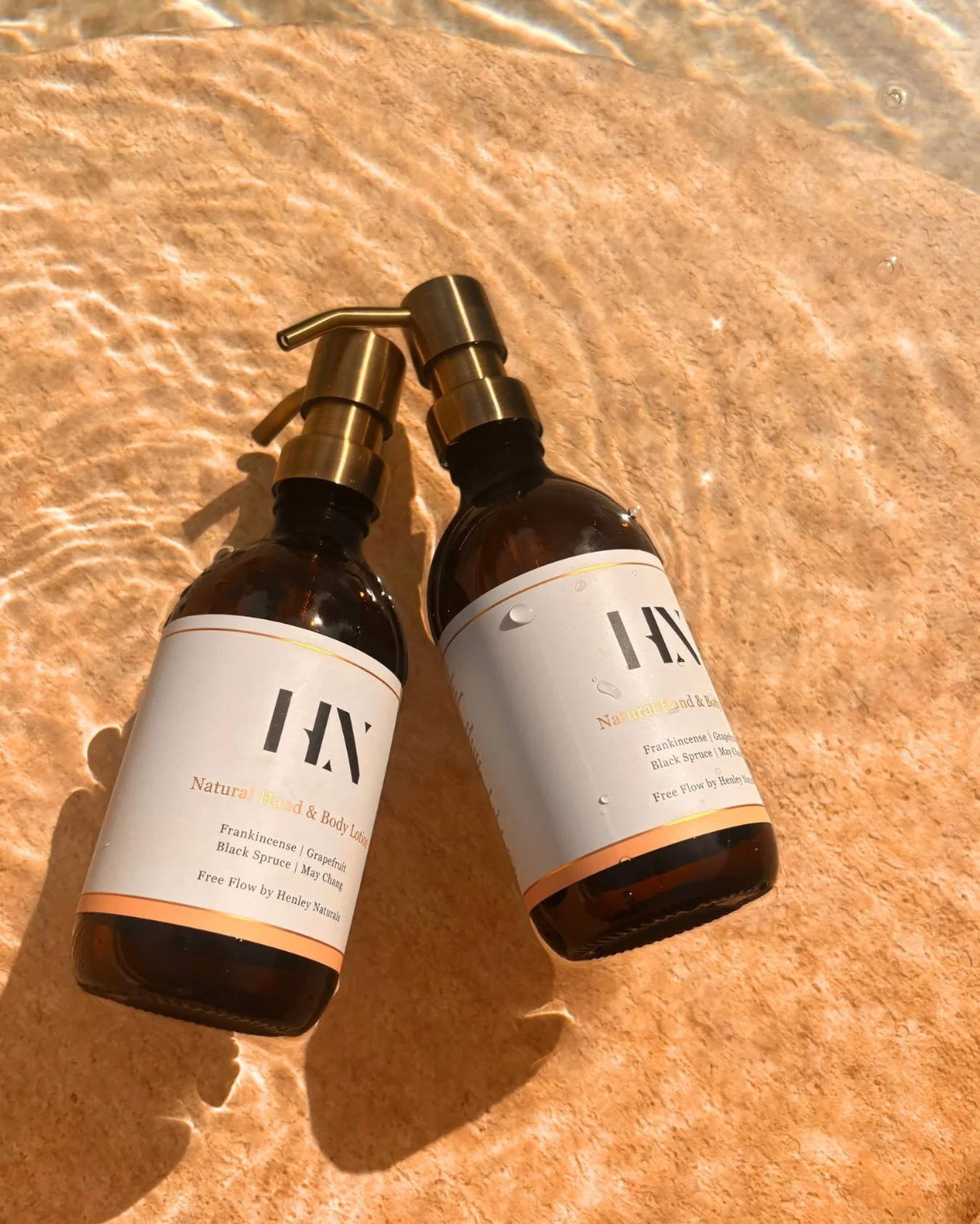 Still clinging to summer? Us too. ☀️

Keep a little sunshine in your day with Free Flow. Bright grapefruit, fresh black spruce and warm frankincense an uplifting scent for darker mornings and moments when you need a little lift. 🌿

Discover Free Flo
