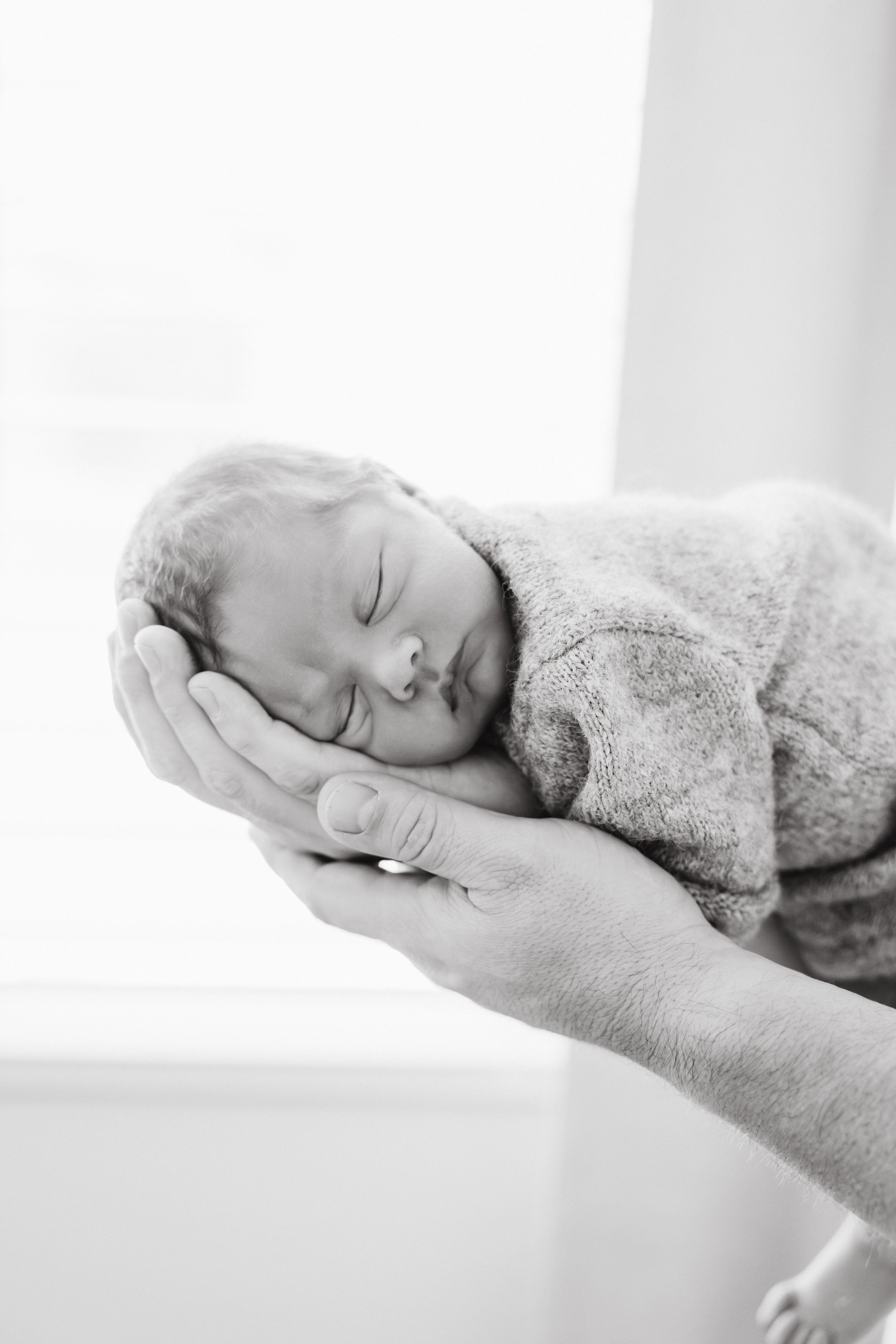 NoahNewborn32-2.jpg