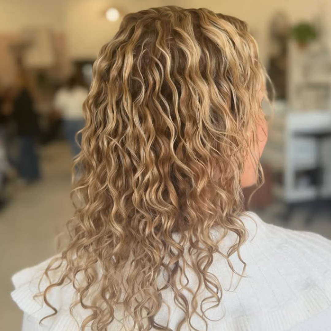 Blonde Curly Cut by Zoe.png