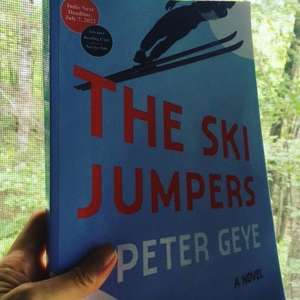 My idea of the perfect summer beach read. So excited to get an early peak at this novel about skiing and brotherly kinship by @petergeye.

#theskijumpers #literaryfiction #petergeye #booksofinstagram #offgridliving #offgridlife #thenetbeneathus