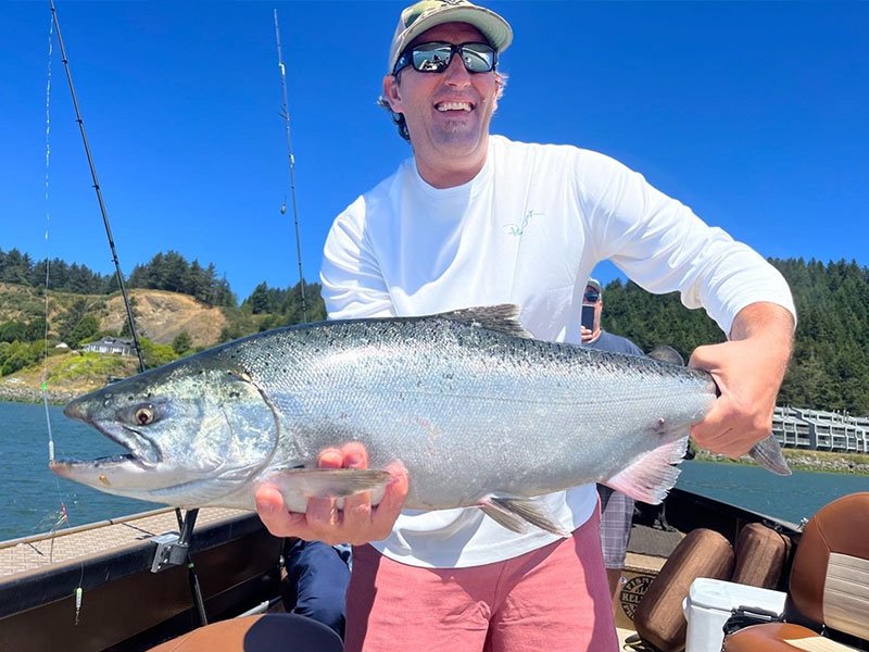 Amazing king salmon caught on the Rogue River near Gold Beach wiht professional fishing guide Kirk Portocarrero!