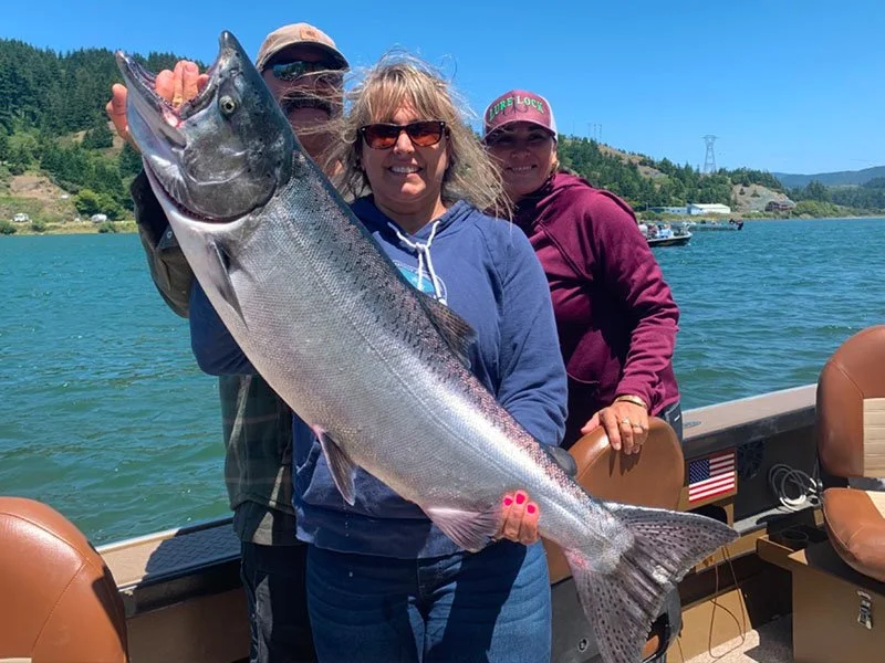 King salmon fishing on Rouge River in Gold Beach