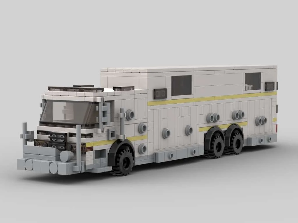 White yellow stripe.jpg