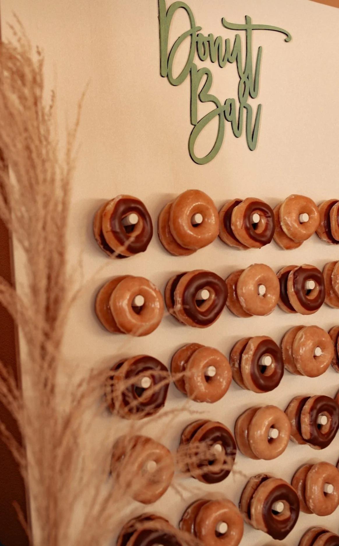 Donut/bagel wall panel 6’ — (sign and color customizable)