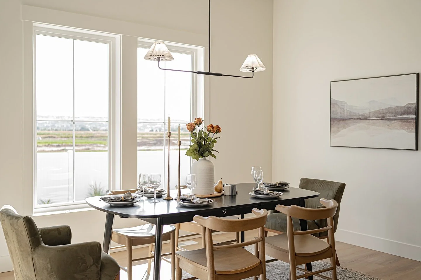 This house is just. Too. Good. Contact @nikki.marcovitz for all the nitty gritty on this beauty before someone snatches it up. #staging #staginghomes #interiordecor #realestate #realtor #home #homedecor
