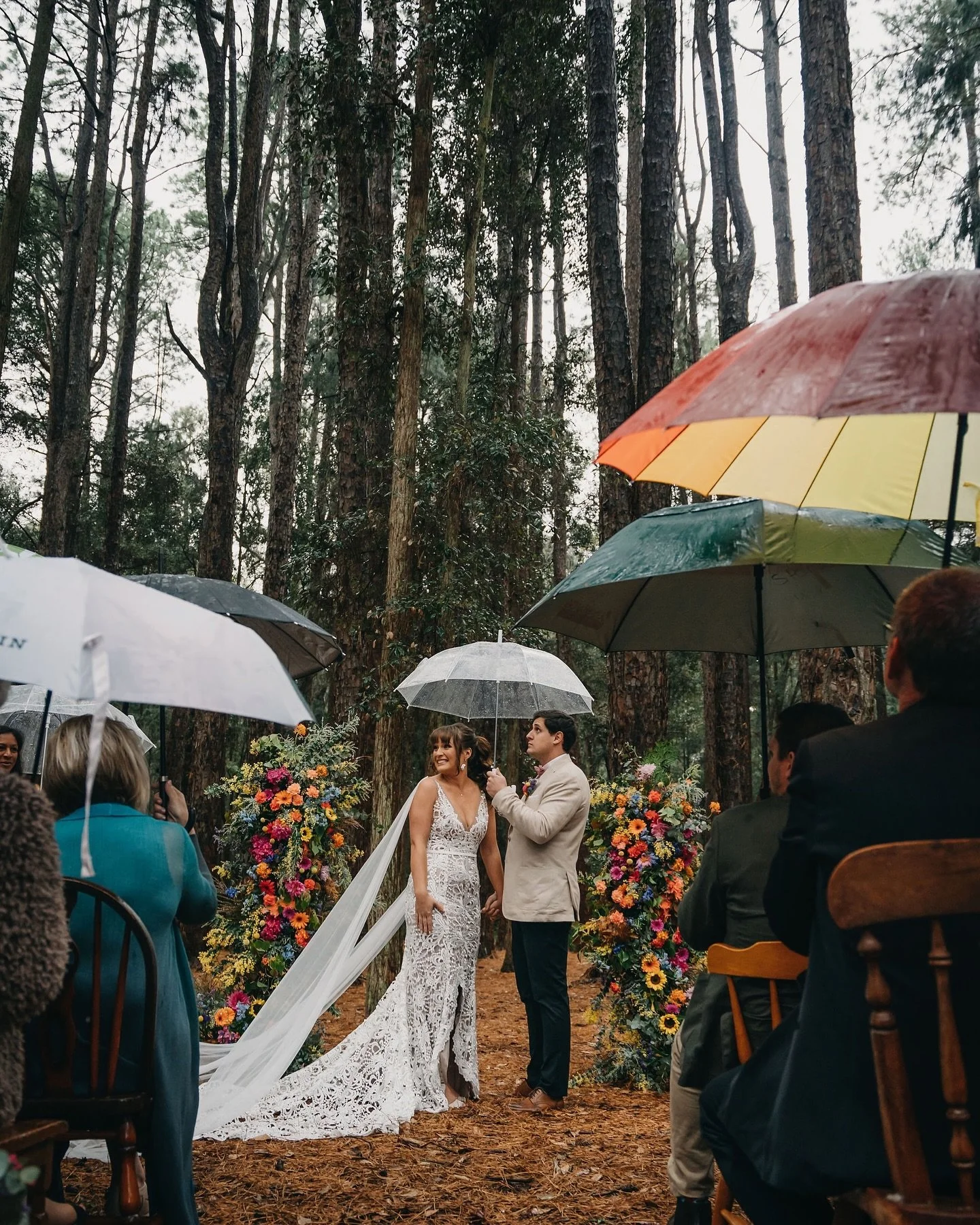 RAIN [DRAGON]

Note to self (others): you do not need clear umbrellas to make beautiful, rainy wedding photos.

@emmajcook__ + @__harrycook showing us how it&rsquo;s done!

One of my favourite days captured by one of my fav photographer / videographe