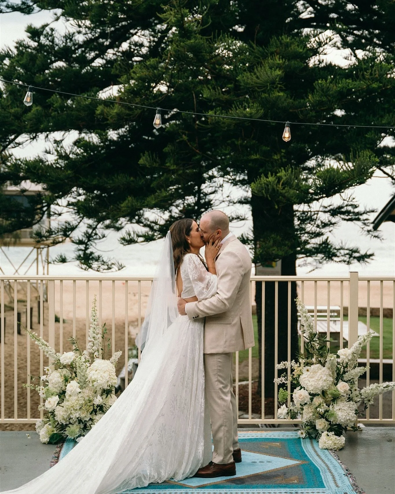 HOT TO GO! [CHAPPELL ROAN]

Spring is here, and so to an incredible line up of love filled days.

And today, I&rsquo;m reminiscing on one of my favourites from late last year.

The gorgeous Kate + Mitchell at Caves Beach SLSC.

Fun fact: prior to her