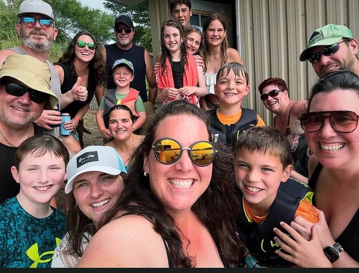 ☀️
Ain&rsquo;t no party like a Fam Jam Party 🎉