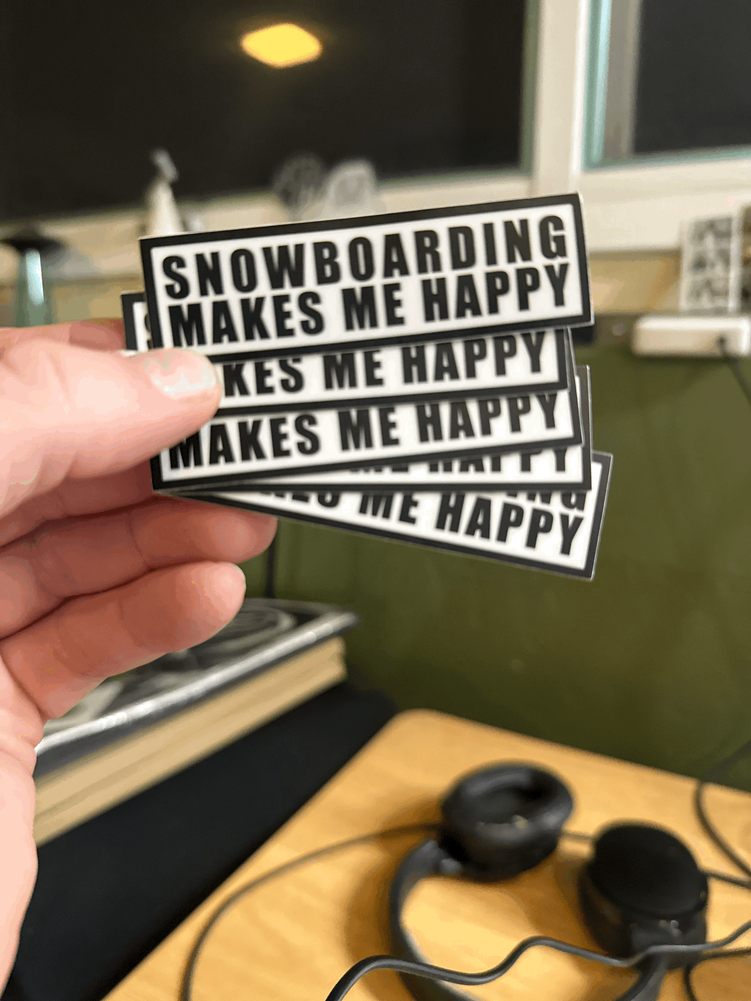 SNOWBOARDING MAKES ME HAPPY (MINI SLAP PACK)