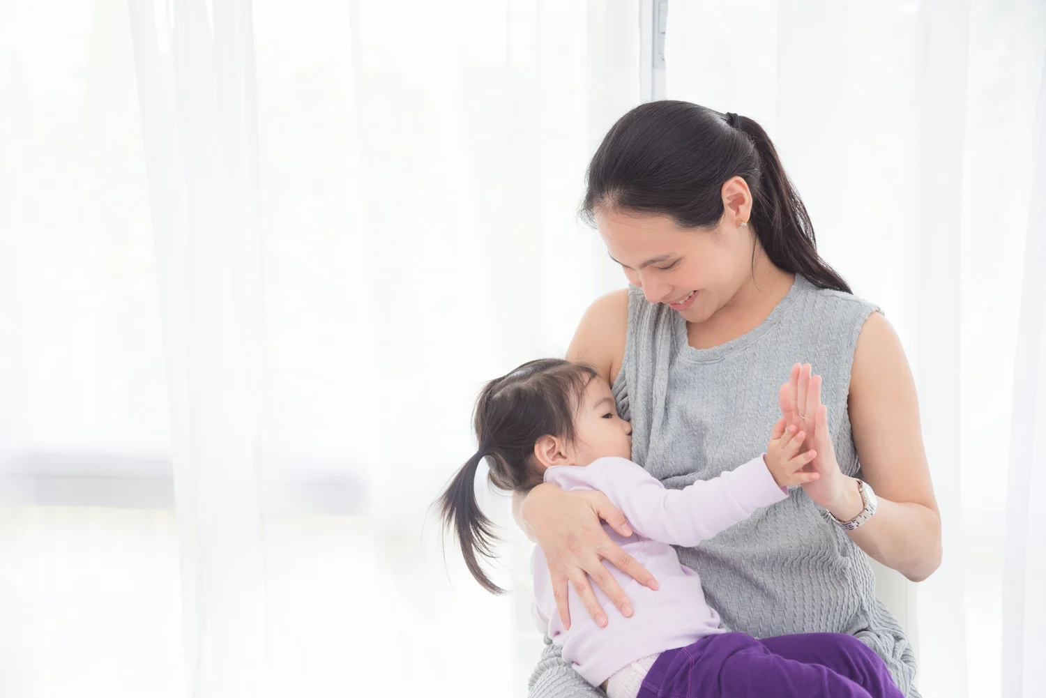Lactation Consultant | Cuddles and Milk