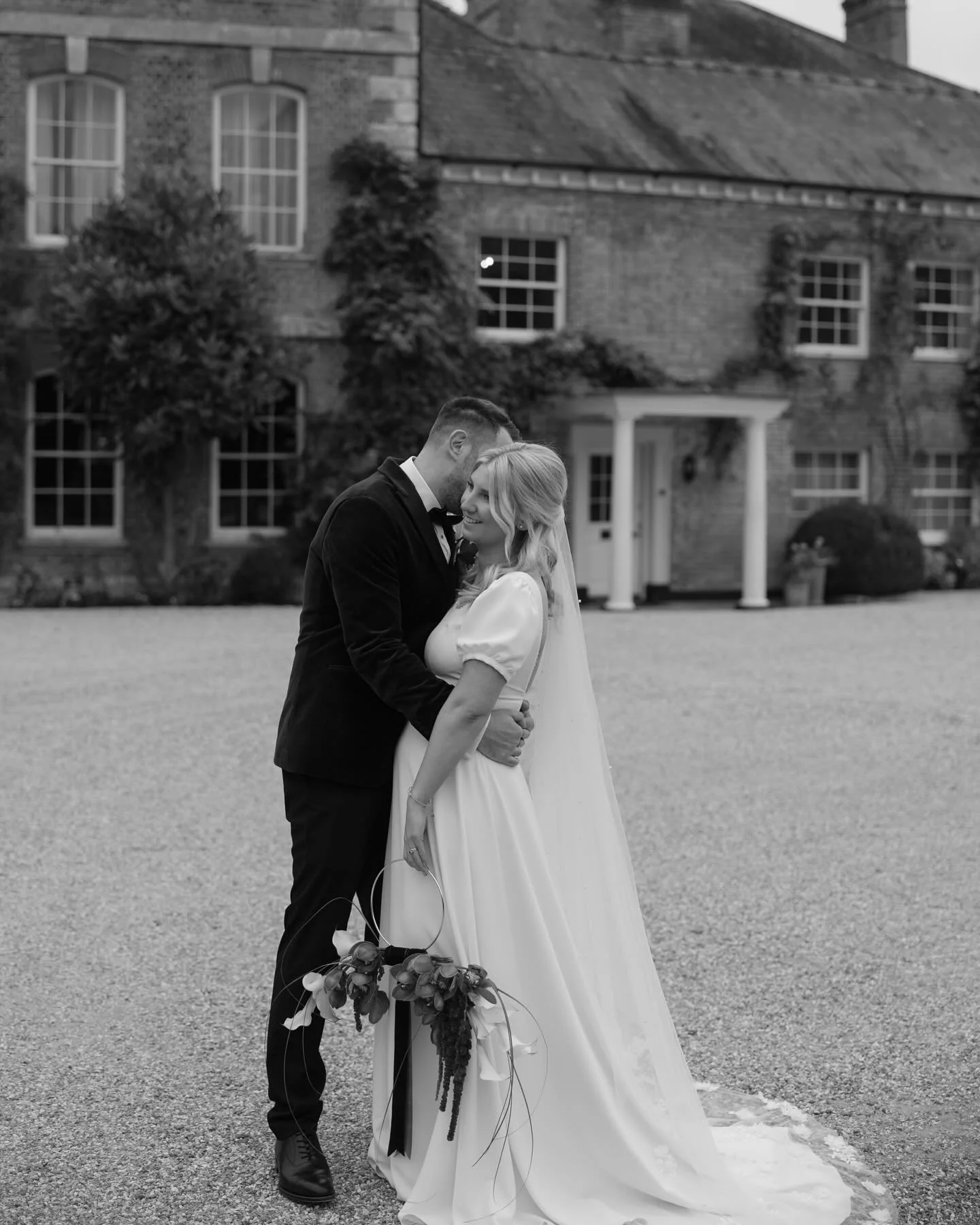 Lauren & James ✨
The detail in this day was next-level. From thoughtful wedding gifts to personalised tattoos❤️‍🔥 every element had been so carefully considered and effortlessly brought to life. 
Photography @nadinelorettaphotography 
Venue
