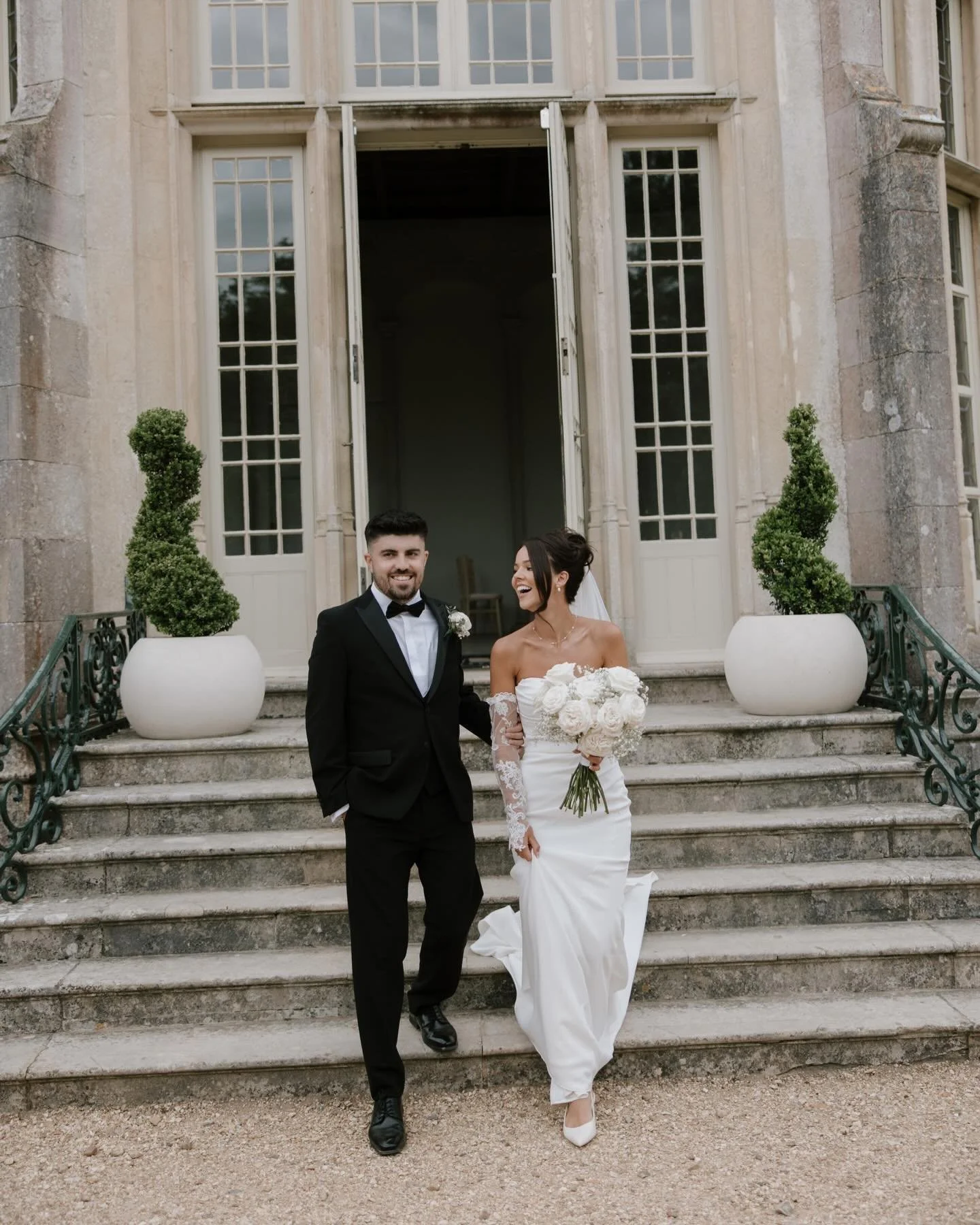 I had the pleasure of photographing Megan &amp; George&rsquo;s newest arrival this month and I can&rsquo;t tell you how lovely it is to see my past couples again and capture their next chapter 🫶🏼 so here&rsquo;s a little throwback to their incredib