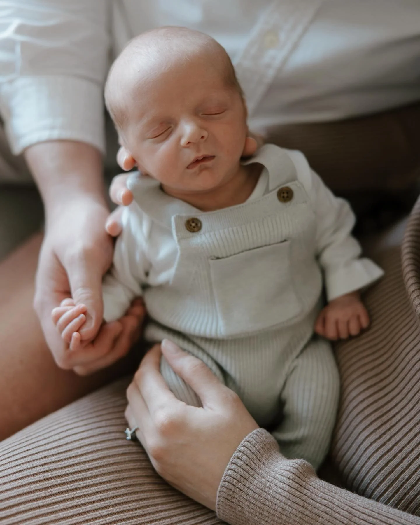 Beautiful little Freddie at home 🤍

Newborn Photographer | In-Home Newborn Session
#newbornphotography #hampshirenewbornphotographer