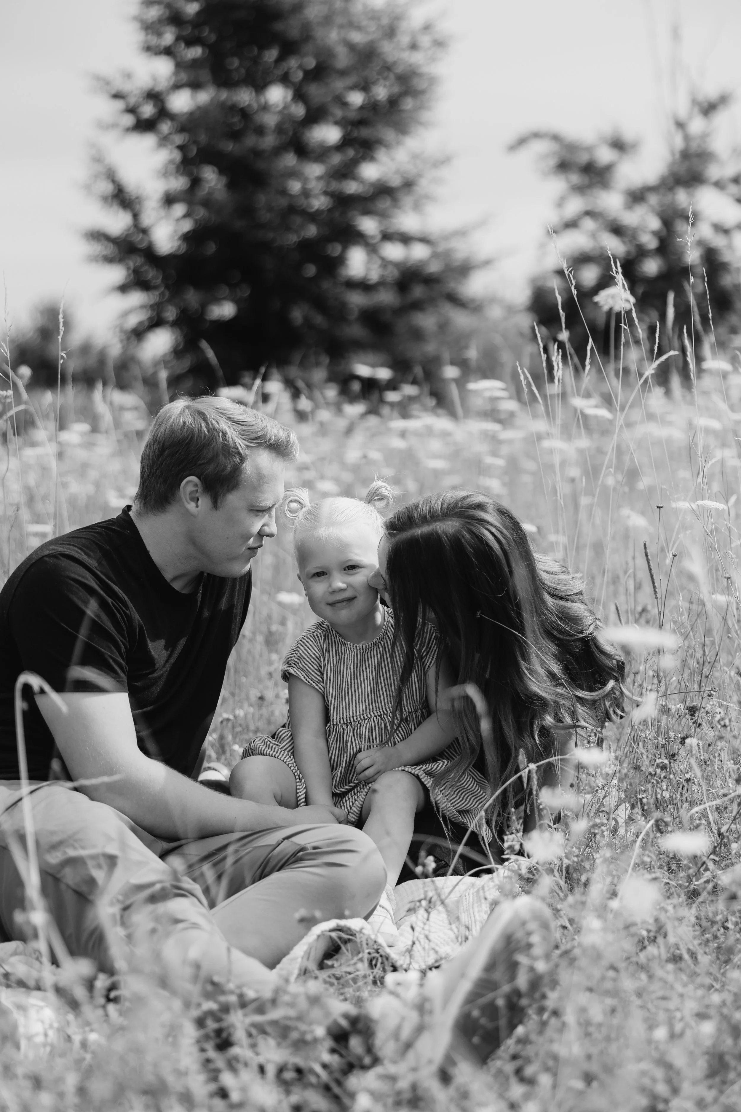 nadinelorettaphotography_maddie-family_025.jpg