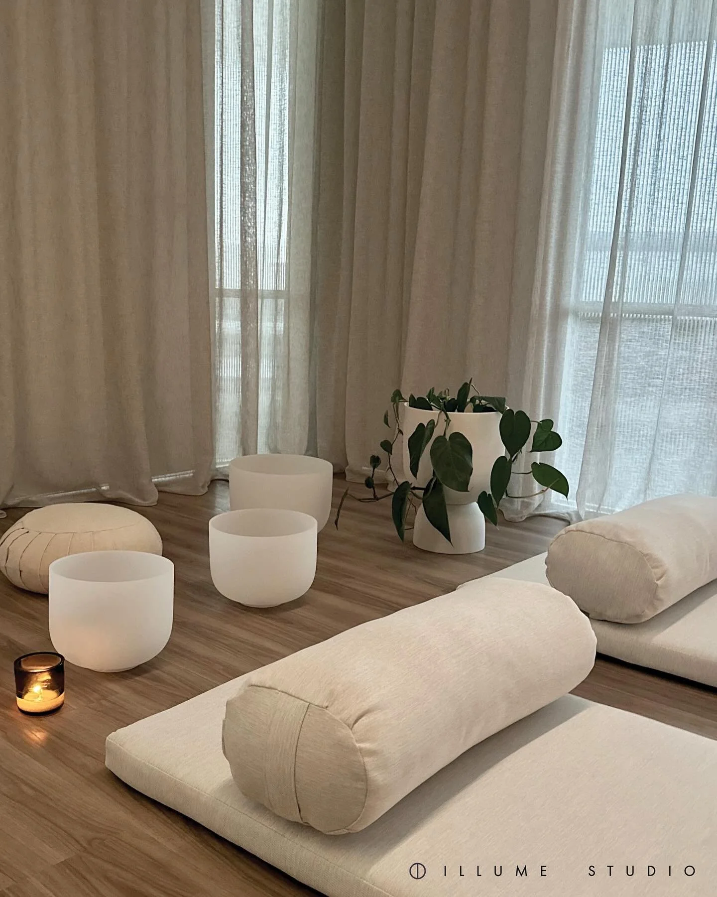ILLUME STUDIO: A therapeutic sound and inner healing journey ||

Limited August sessions now open

Step into a calming studio space in South Melbourne for an immersive experience combining breathwork, yin yoga, and sound healing.

These small group s