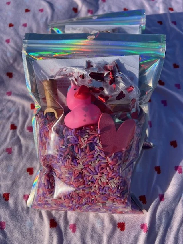 feel the love kit pic 5.jpeg