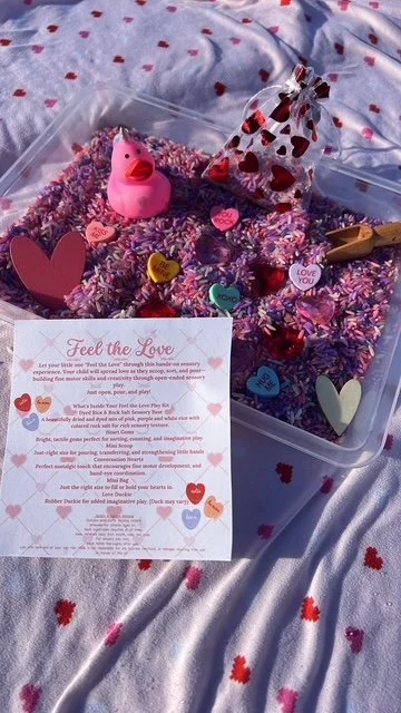 feel the love play kit pic1.jpeg