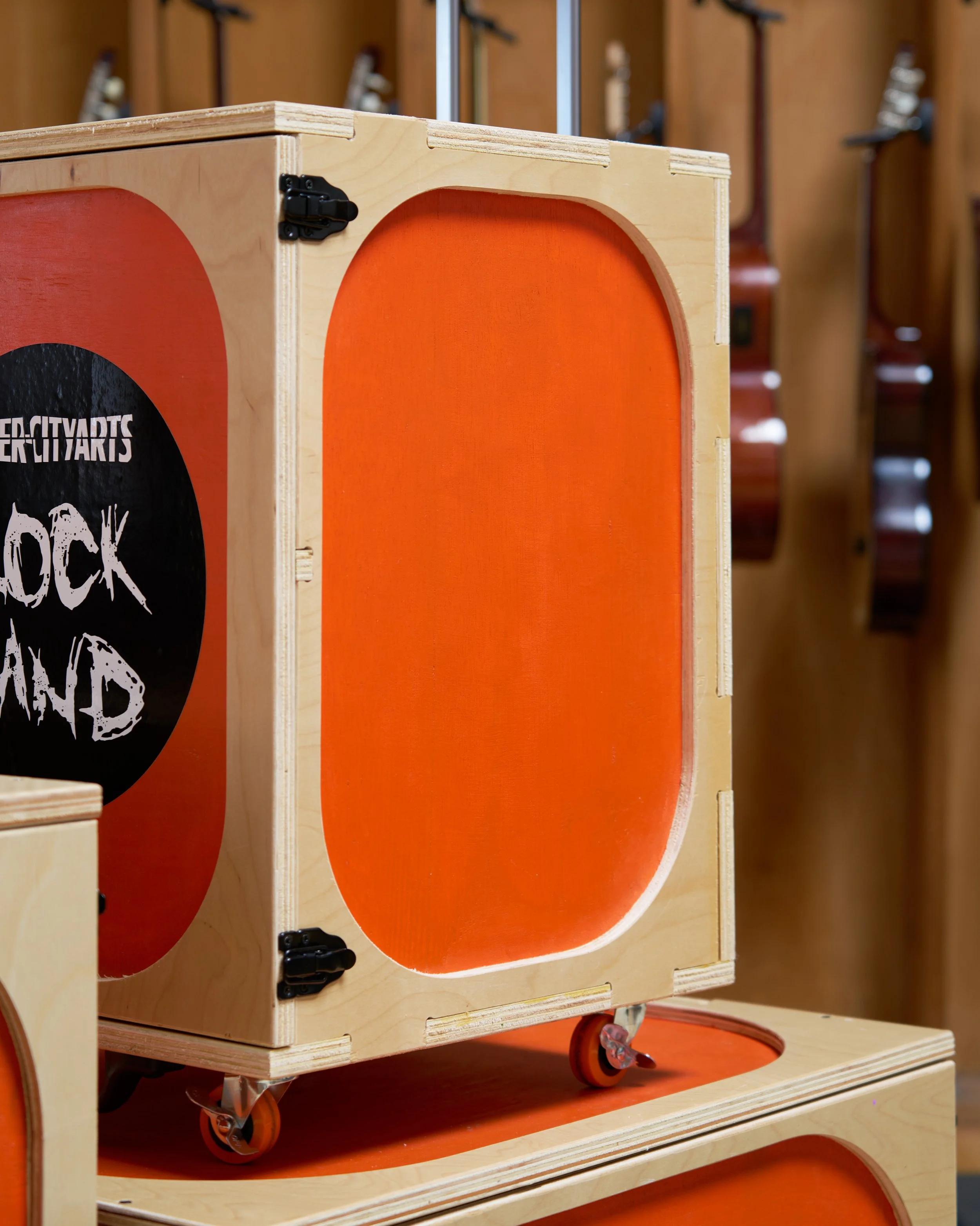 close-up photo of the side of the drum case