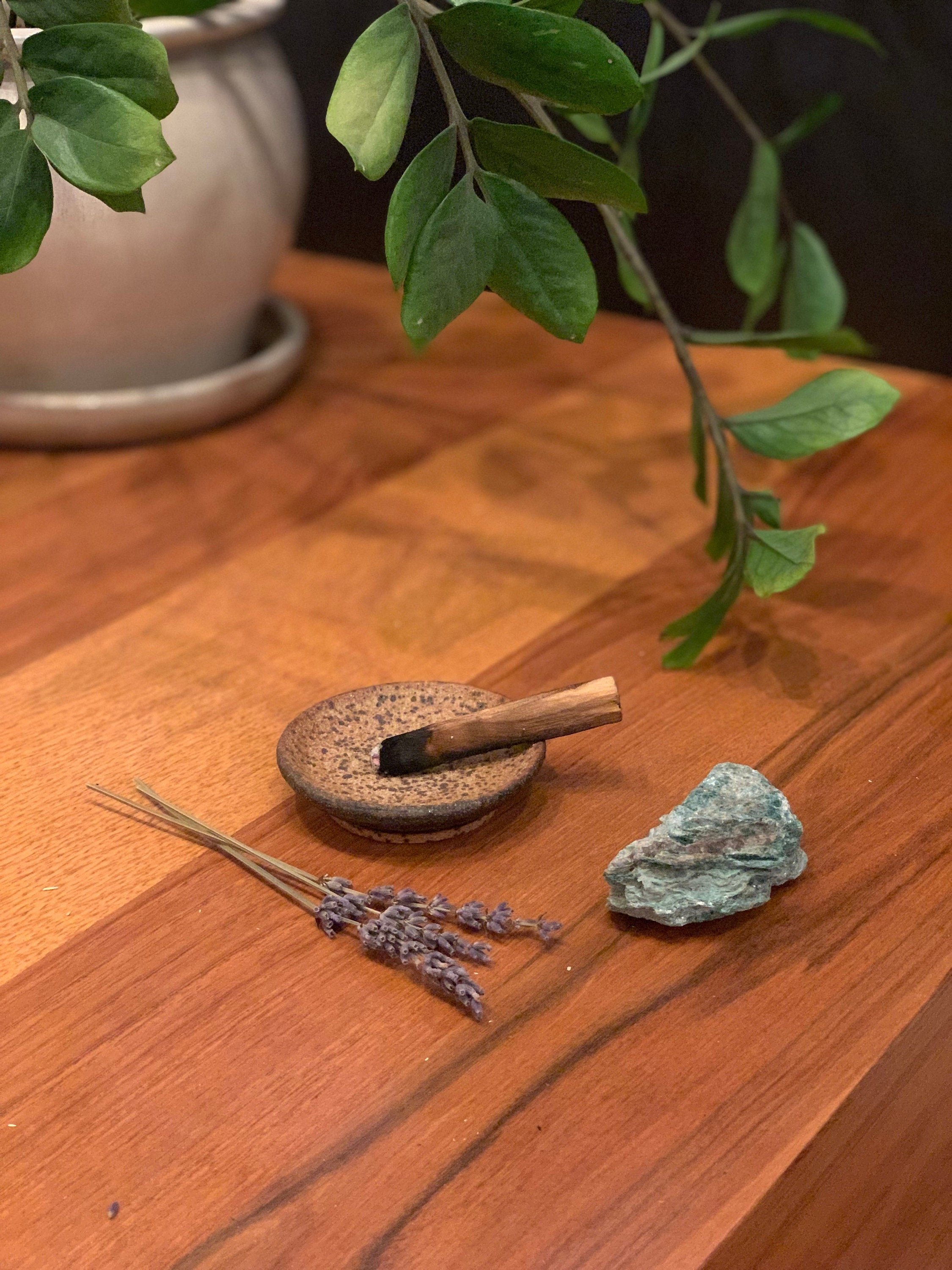 https://i.etsystatic.com/6390278/r/il/02d25c/3076058555/il_fullxfull.3076058555_dnqg.jpg