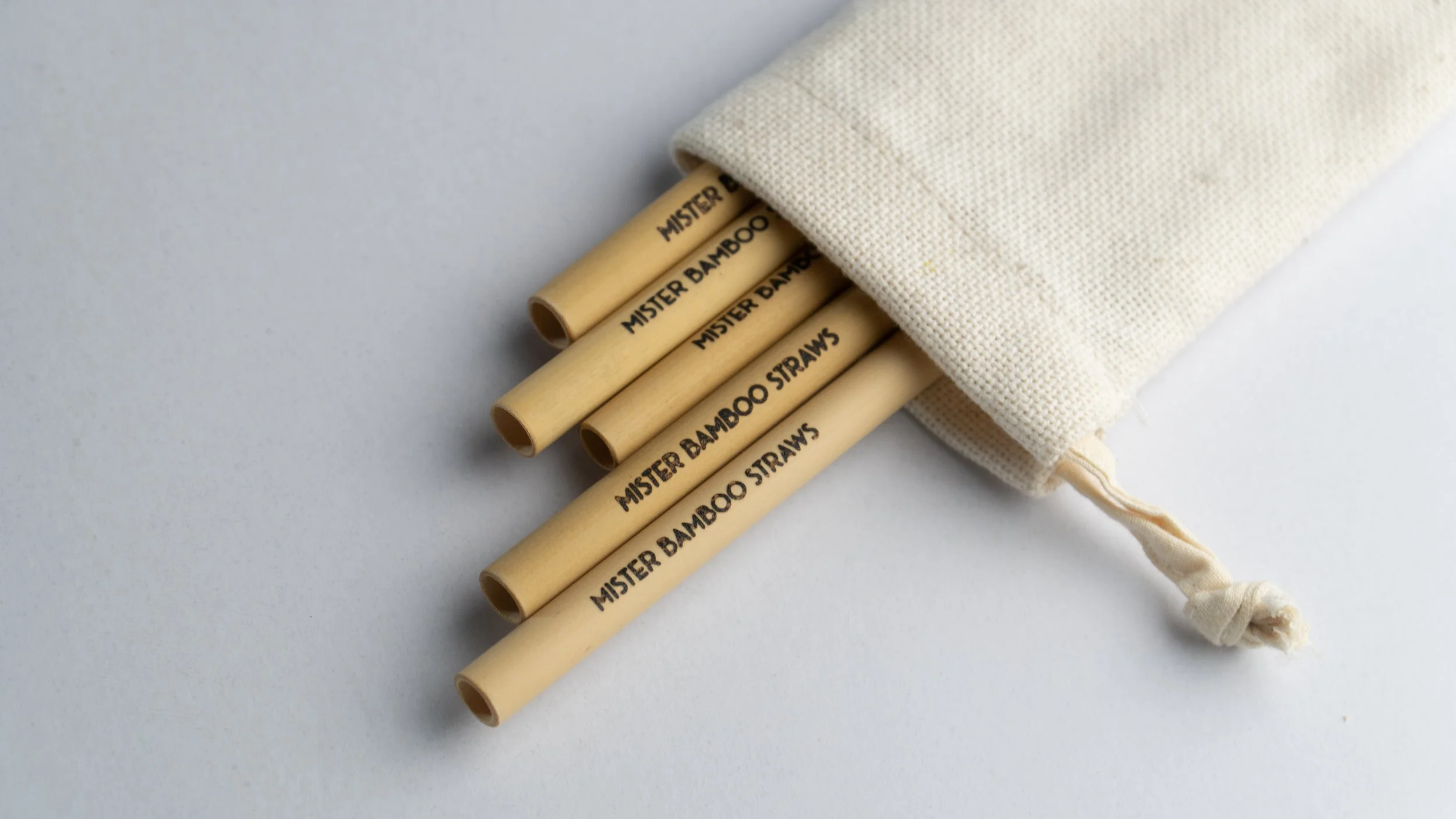 Laser-branded | 150 pouches | Export box | Per pouch 5 straws and 1 cleaning brush