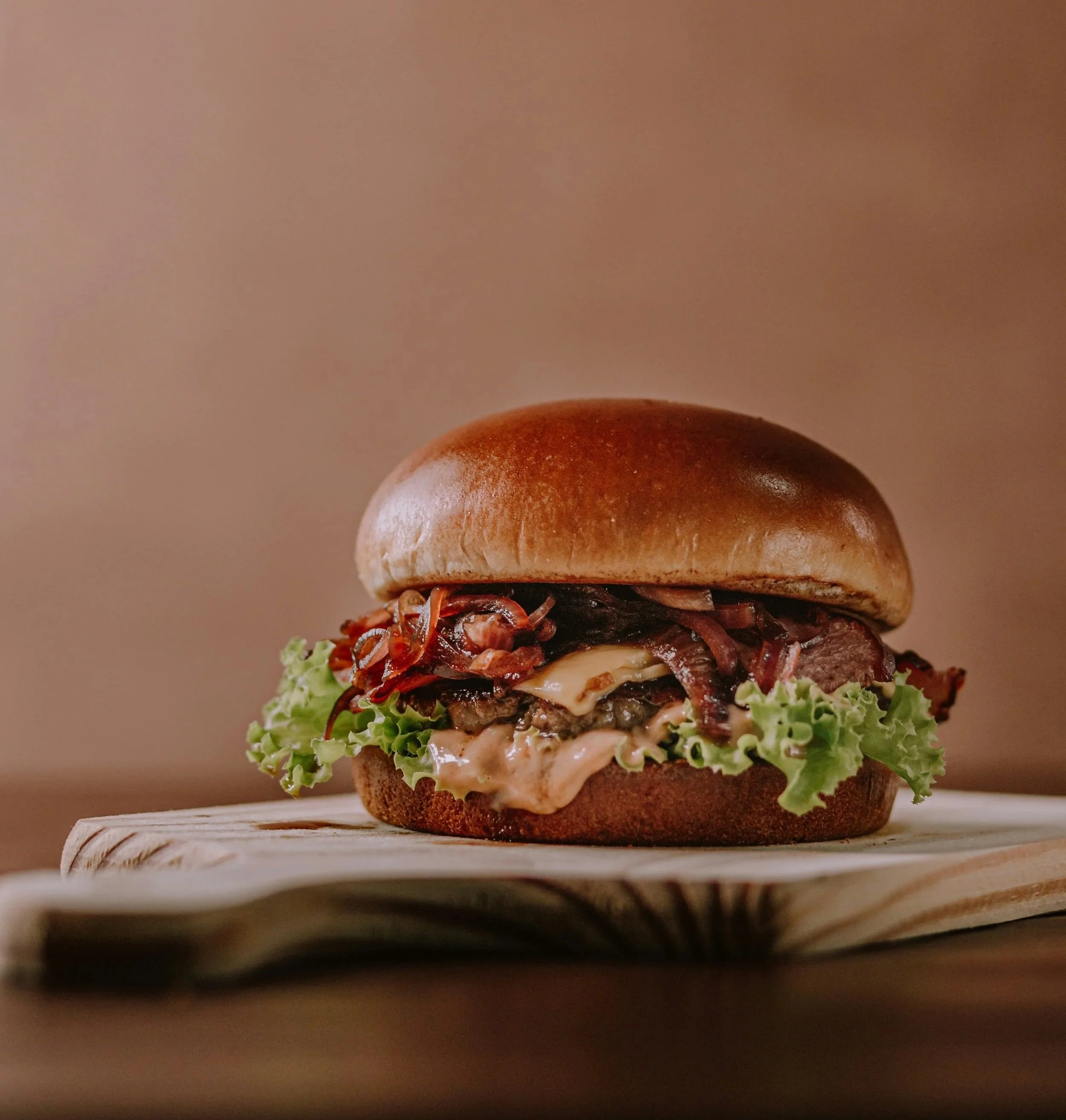 FAST NEIGHBORHOOD FOOD