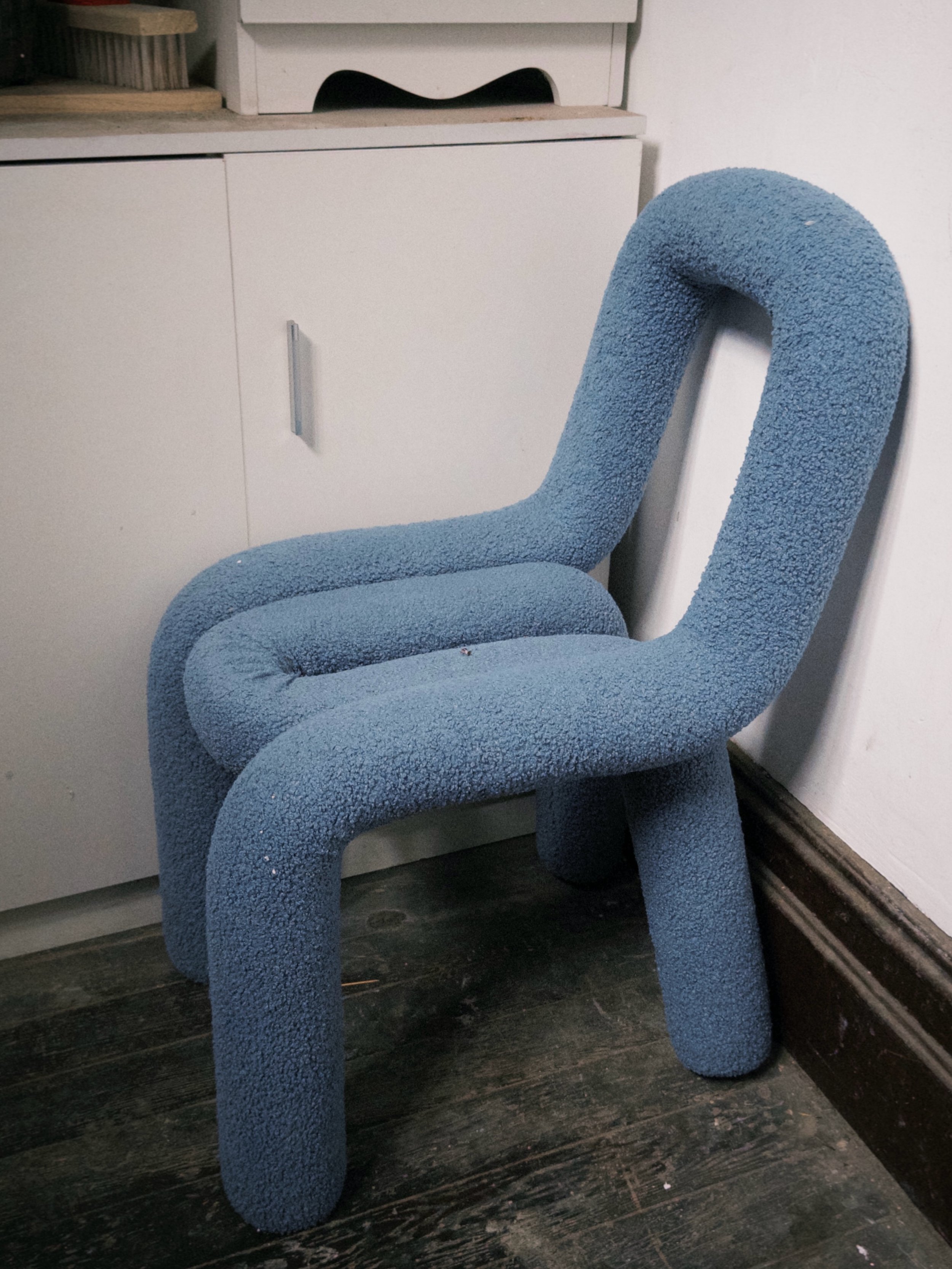 Plz be seated.

#chair #citystroll