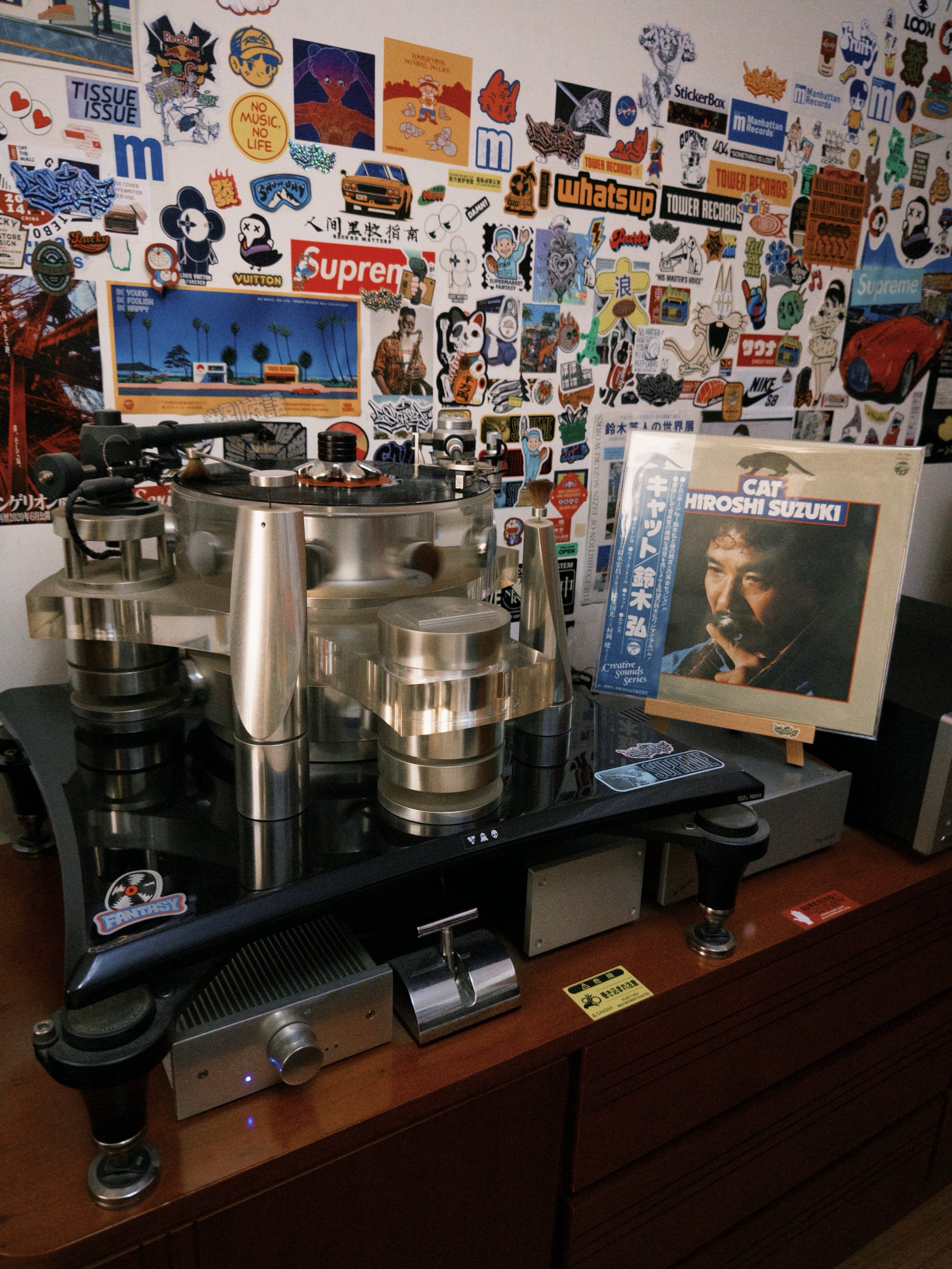 A long vacation had me going through withdrawal. Finally got my fix.

#jazz #japanesejazz #vinylrecord #vinyladdict #nowspinningonvinyl