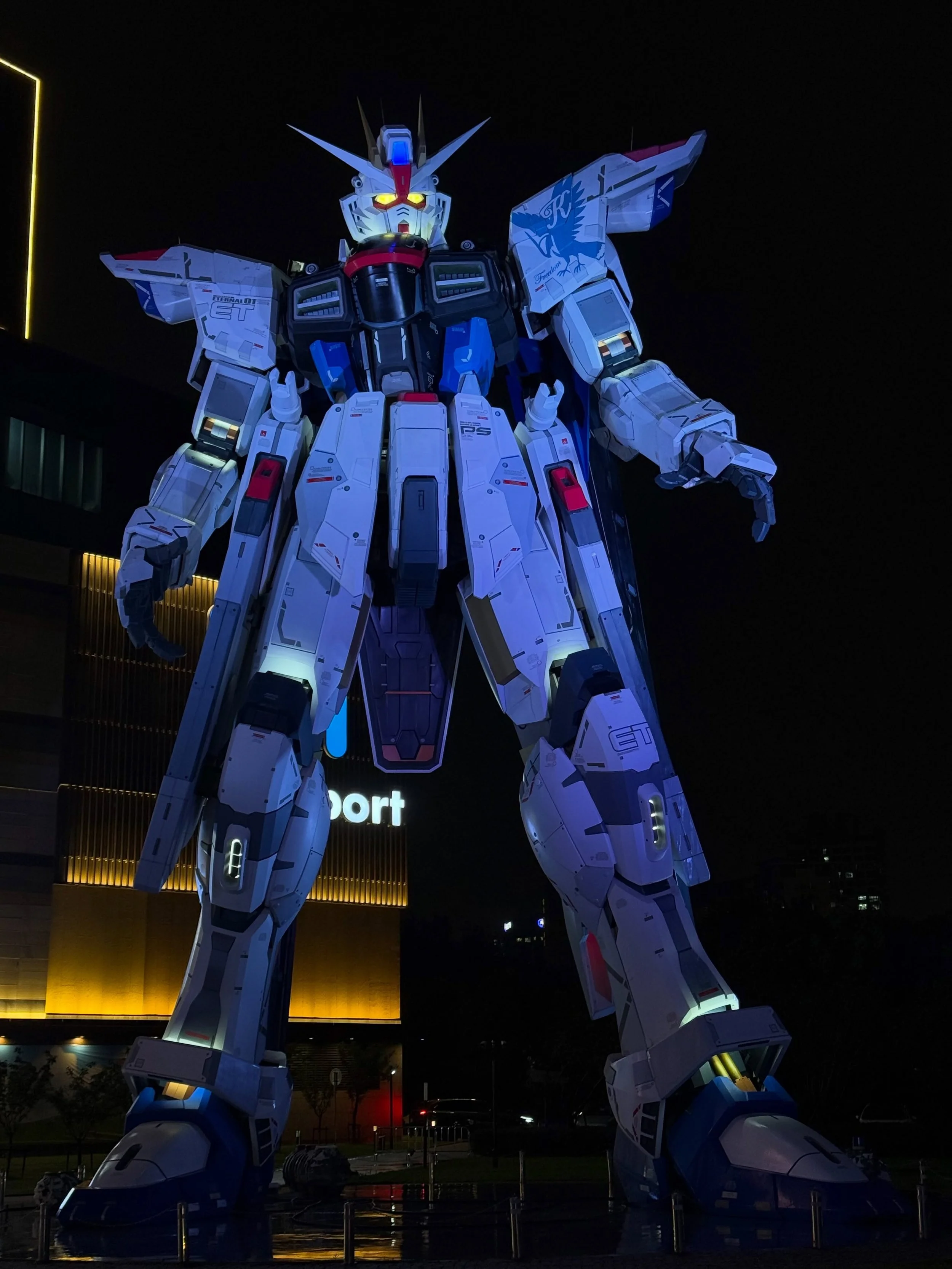 それでも！守りたい世界があるんだ！

#freedomgundam #gundamseed #citystroll